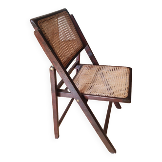 Foldable chair wooden cannage