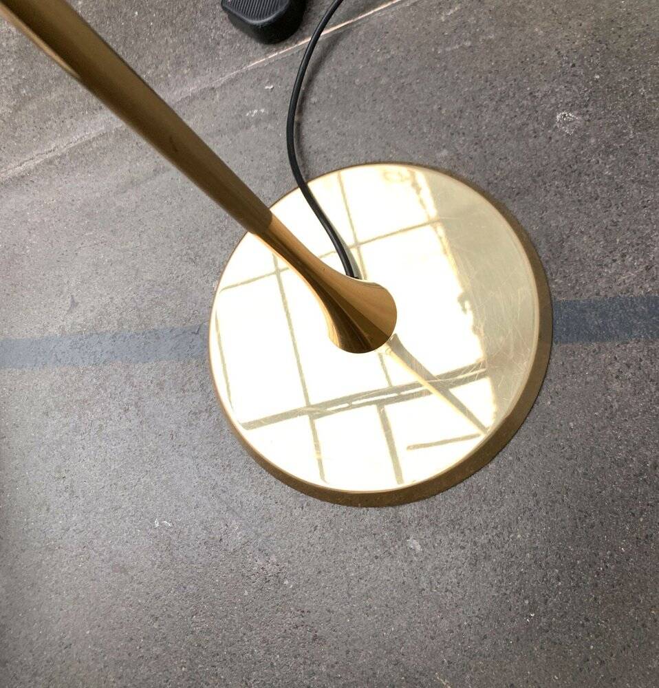 Lonea floor lamp in Hollywood Regency vintage style in brass by Florian Schulz.