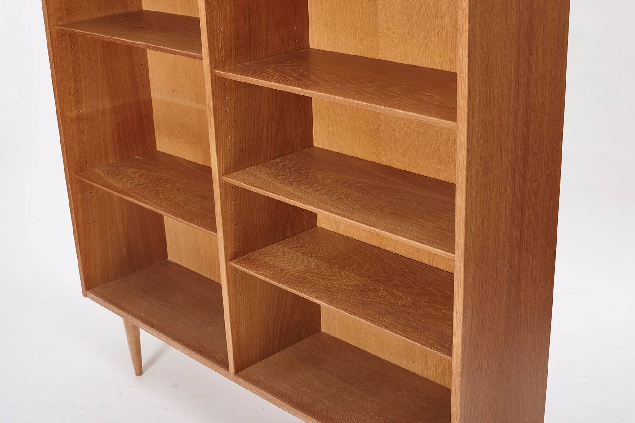Poul Hundevad bookcase