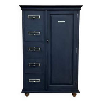 Meuble de métier à tiroirs et placard