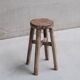 Tabouret ou table d'appoint en bois français primitif du milieu du siècle