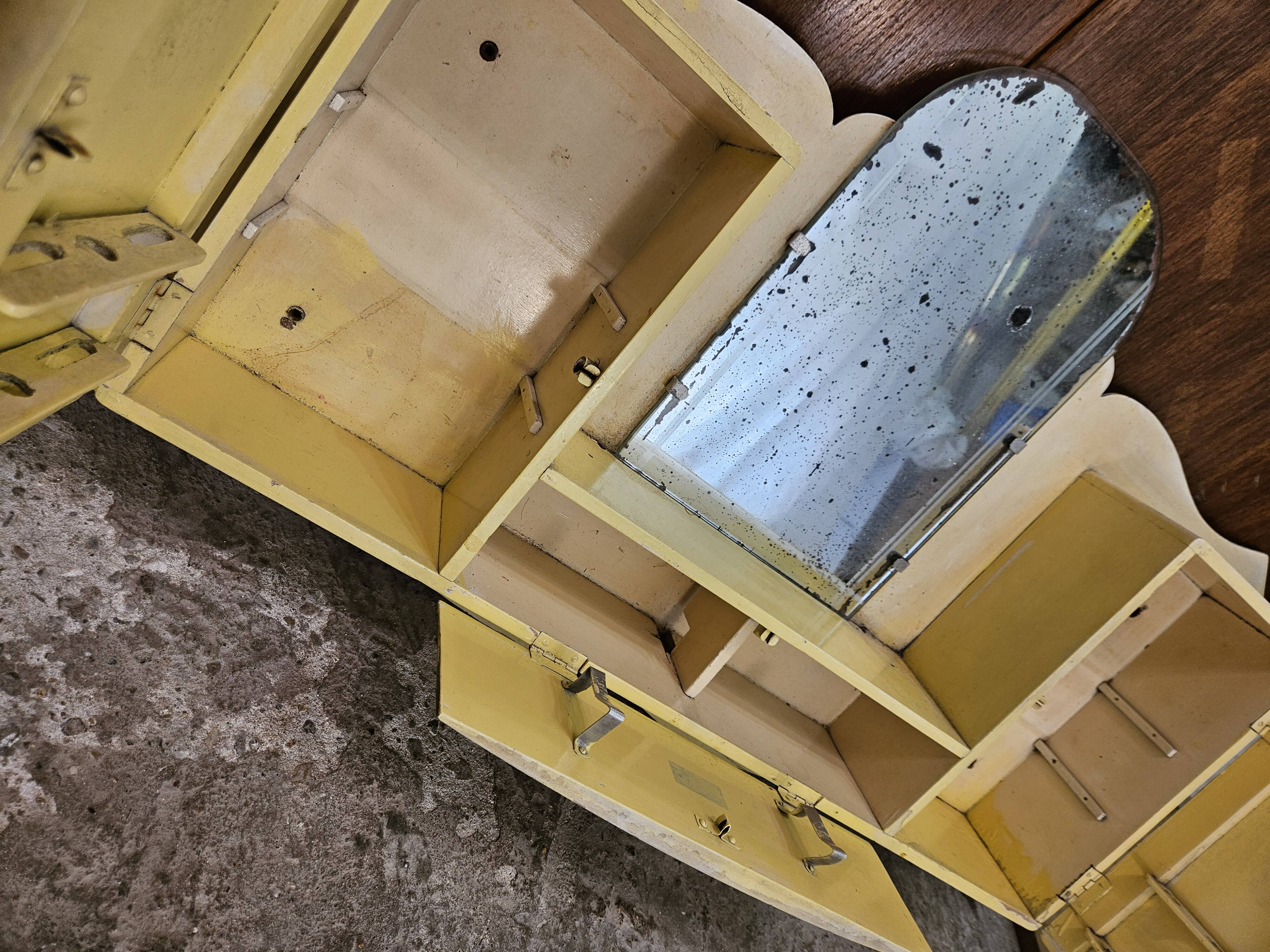 Armoire à pharmacie / armoire de toilette 1930