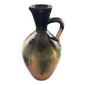 Large flamed pitcher