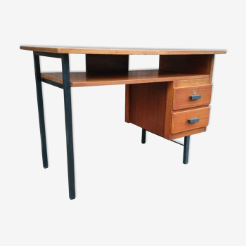 Bureau au design moderniste