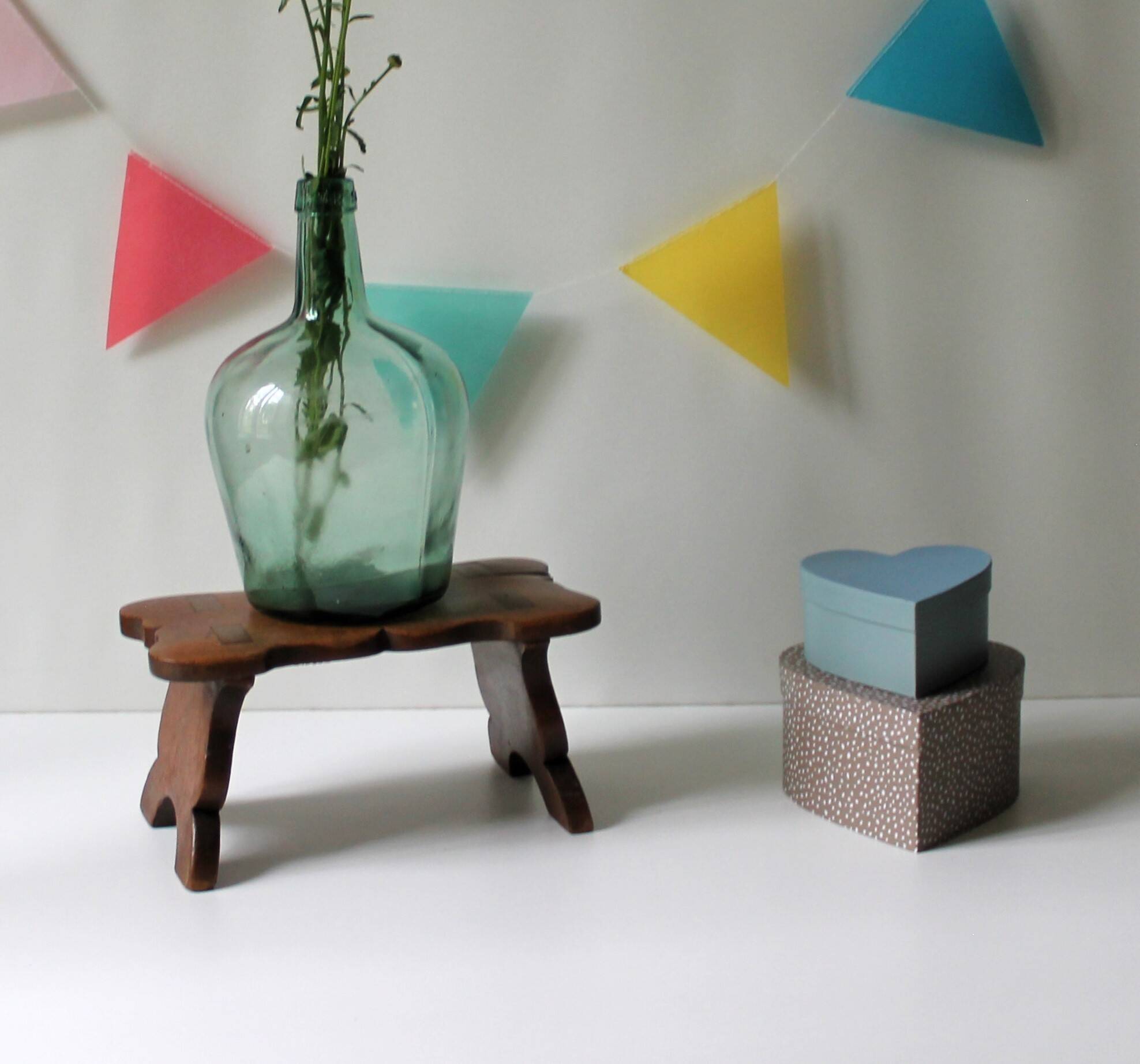 XiXe cherry wood stool