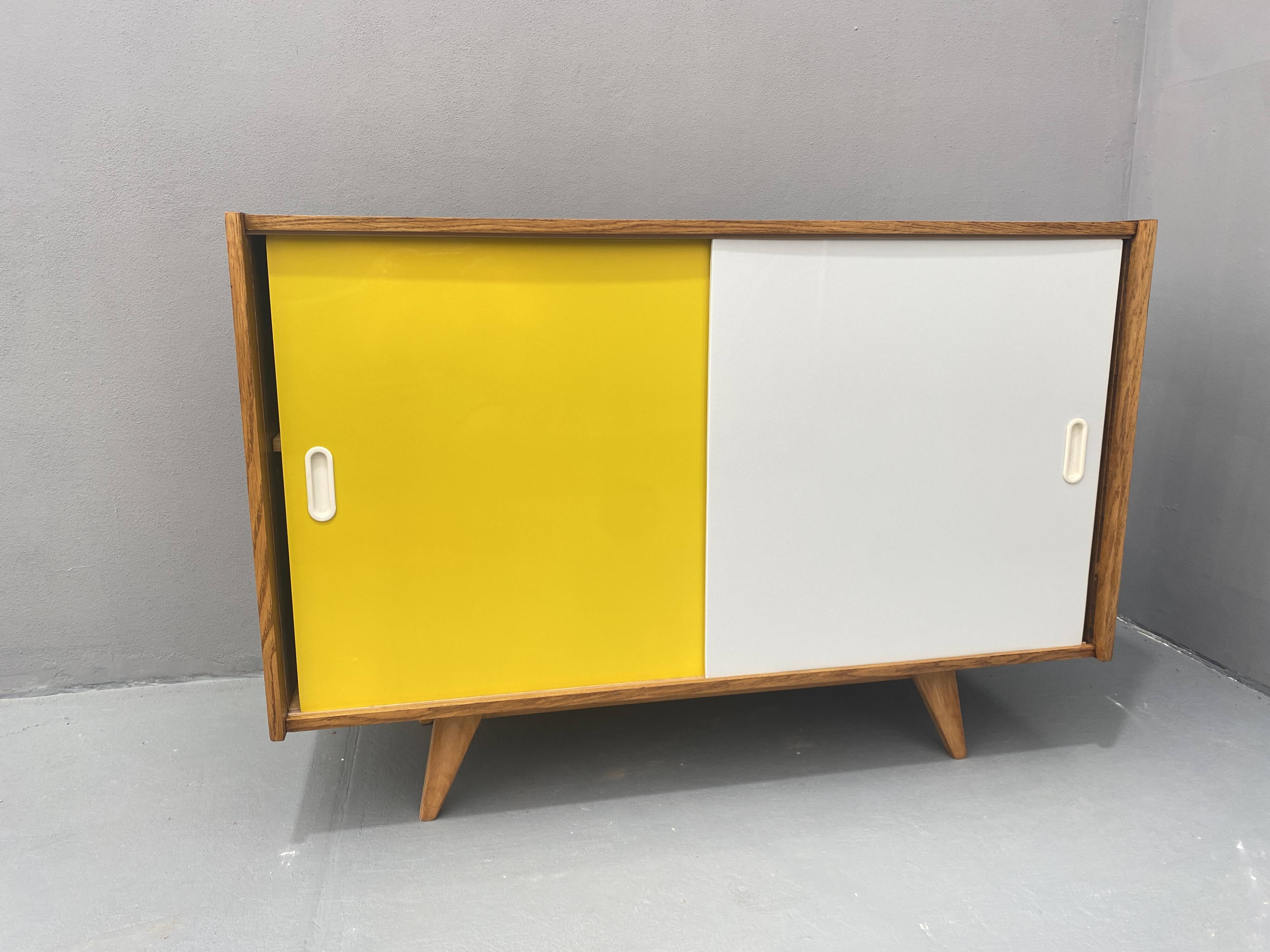 Mid century sideboard U-452 by Jiří Jiroutek, 1960´s, Czechoslovakia
