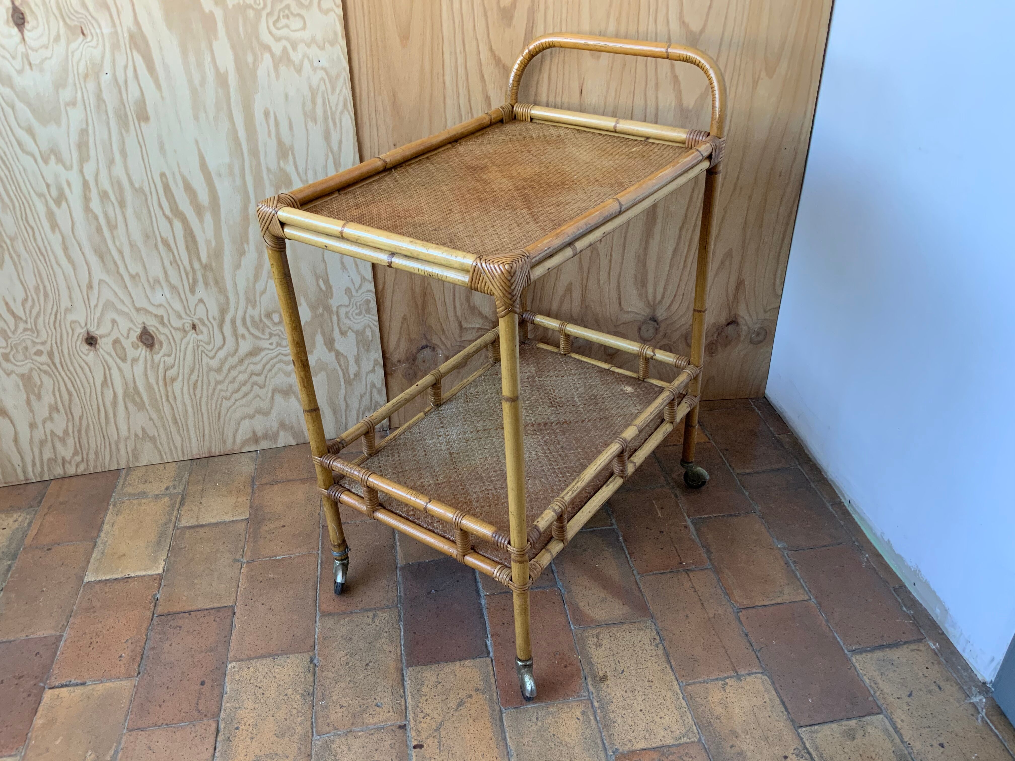 Desserte ou table-roulante vintage