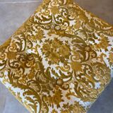 Pouf ou repose pied vintage