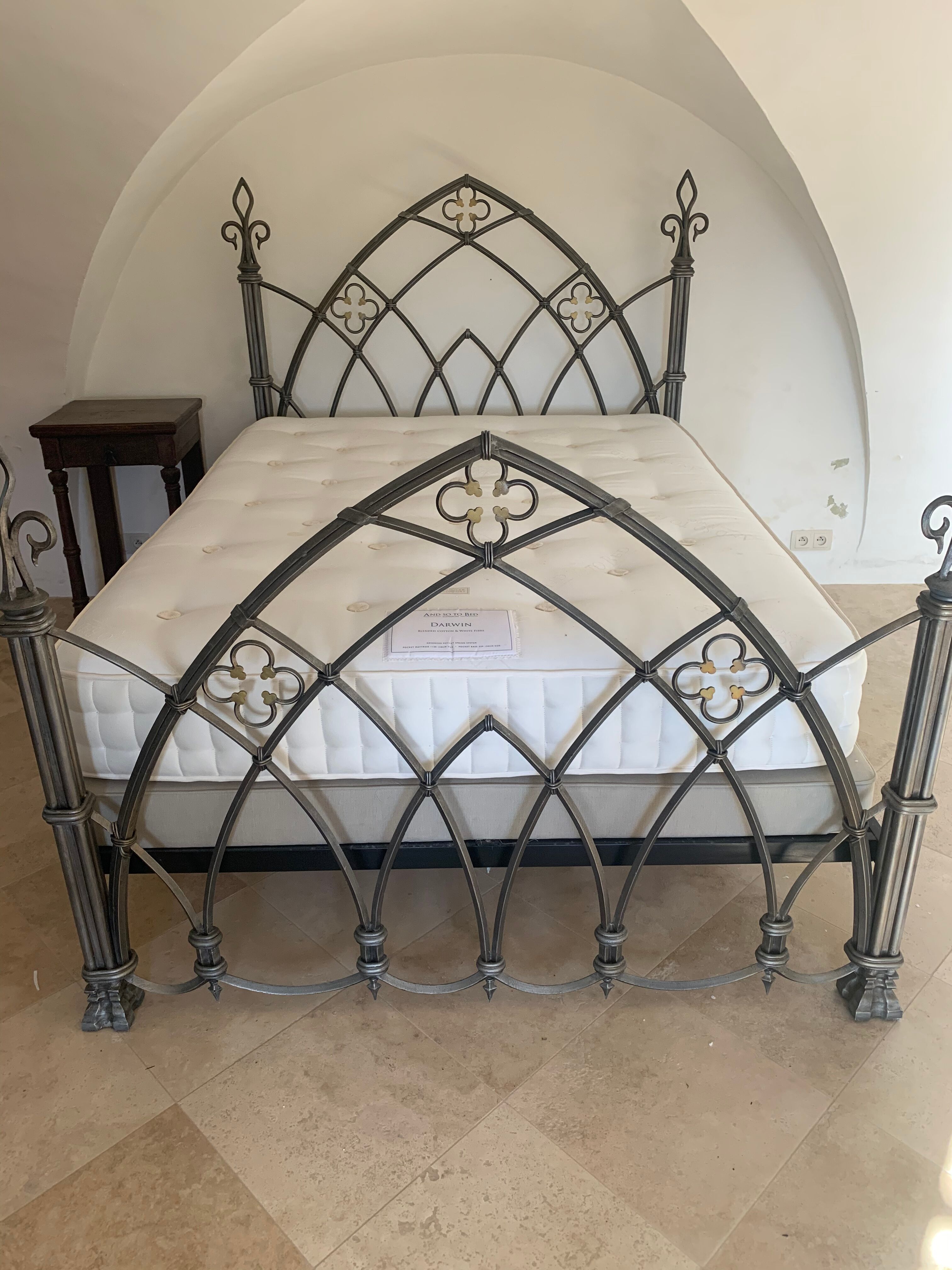 Two-seater wrought iron bed