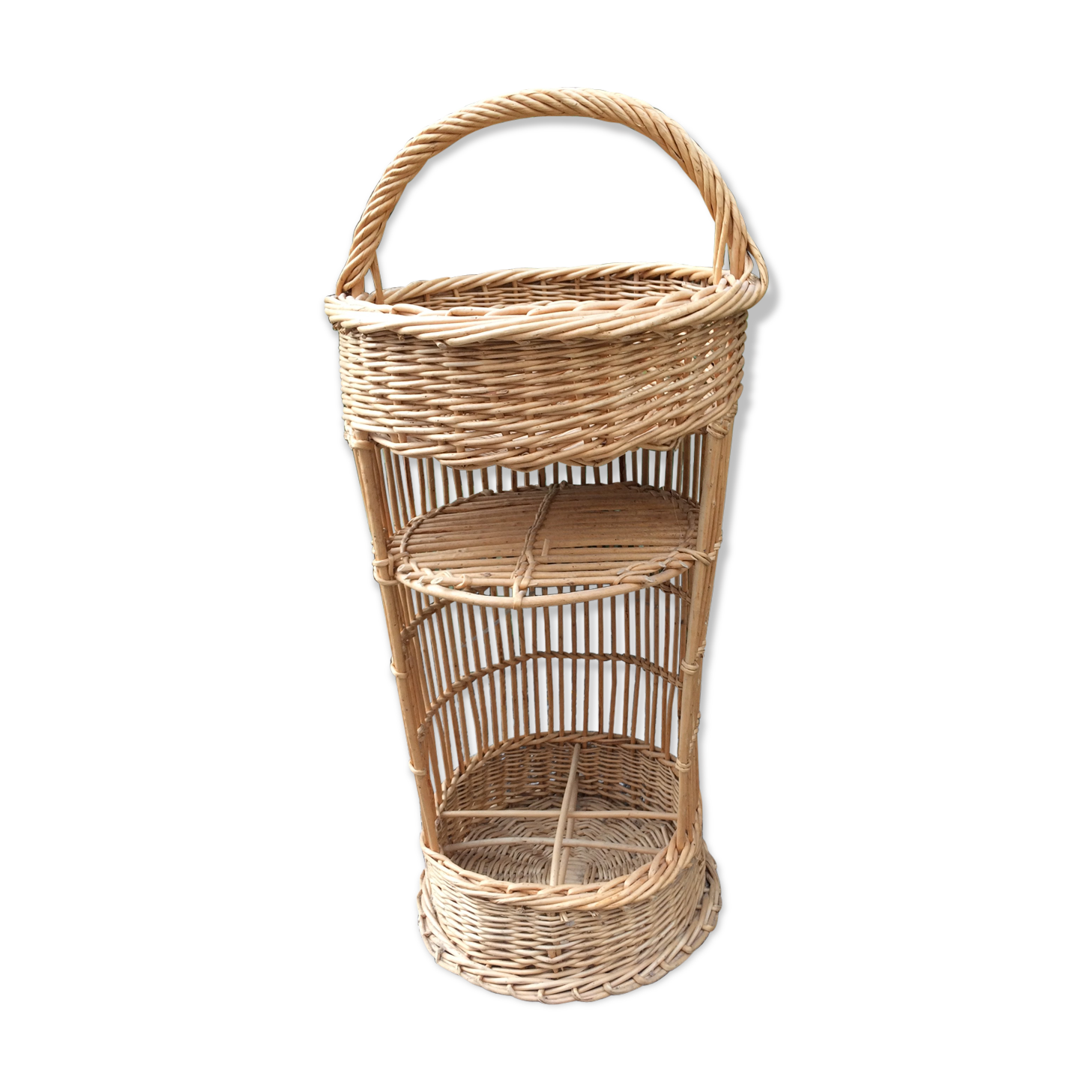 Wicker bottle door