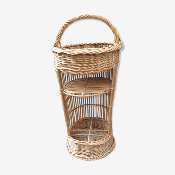 Wicker bottle door