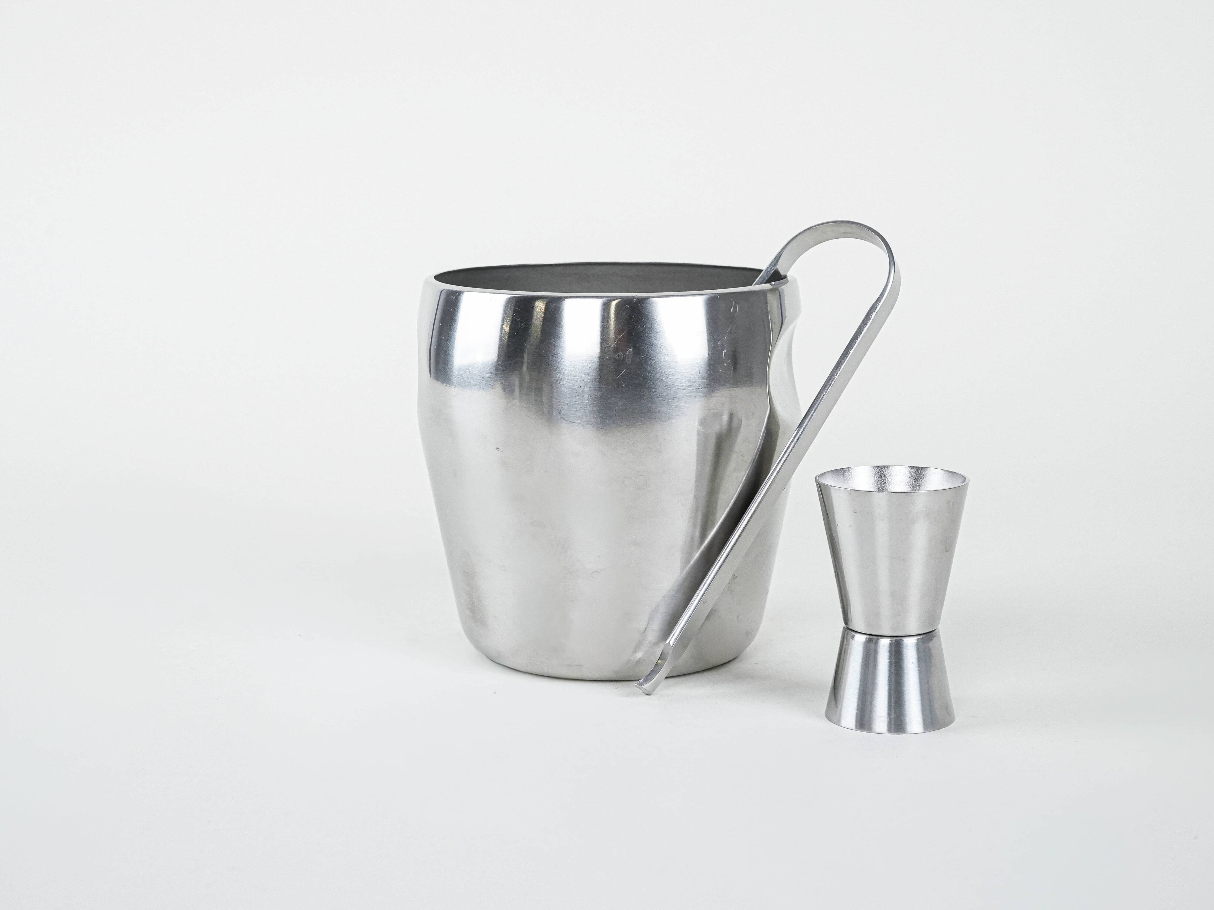 Ice bucket, Italian design, 1970s, manufactured by Alessi