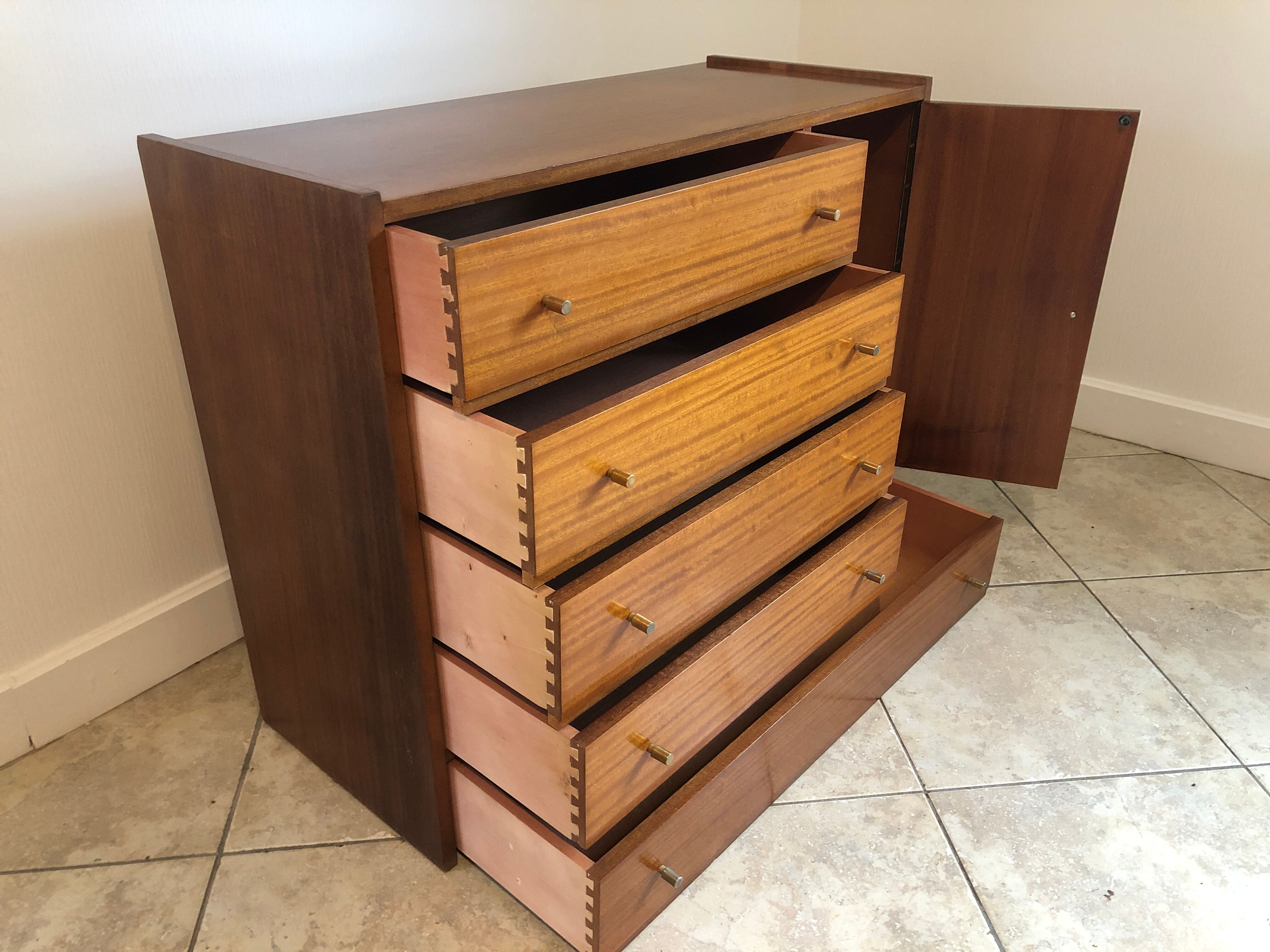 Vintage dresser, five drawers, one door, 60/70