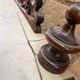 Petite étagère murale/console d’appoint Napoléon III — noyer sculpté e