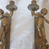 Pair of candlesticks in bronze
