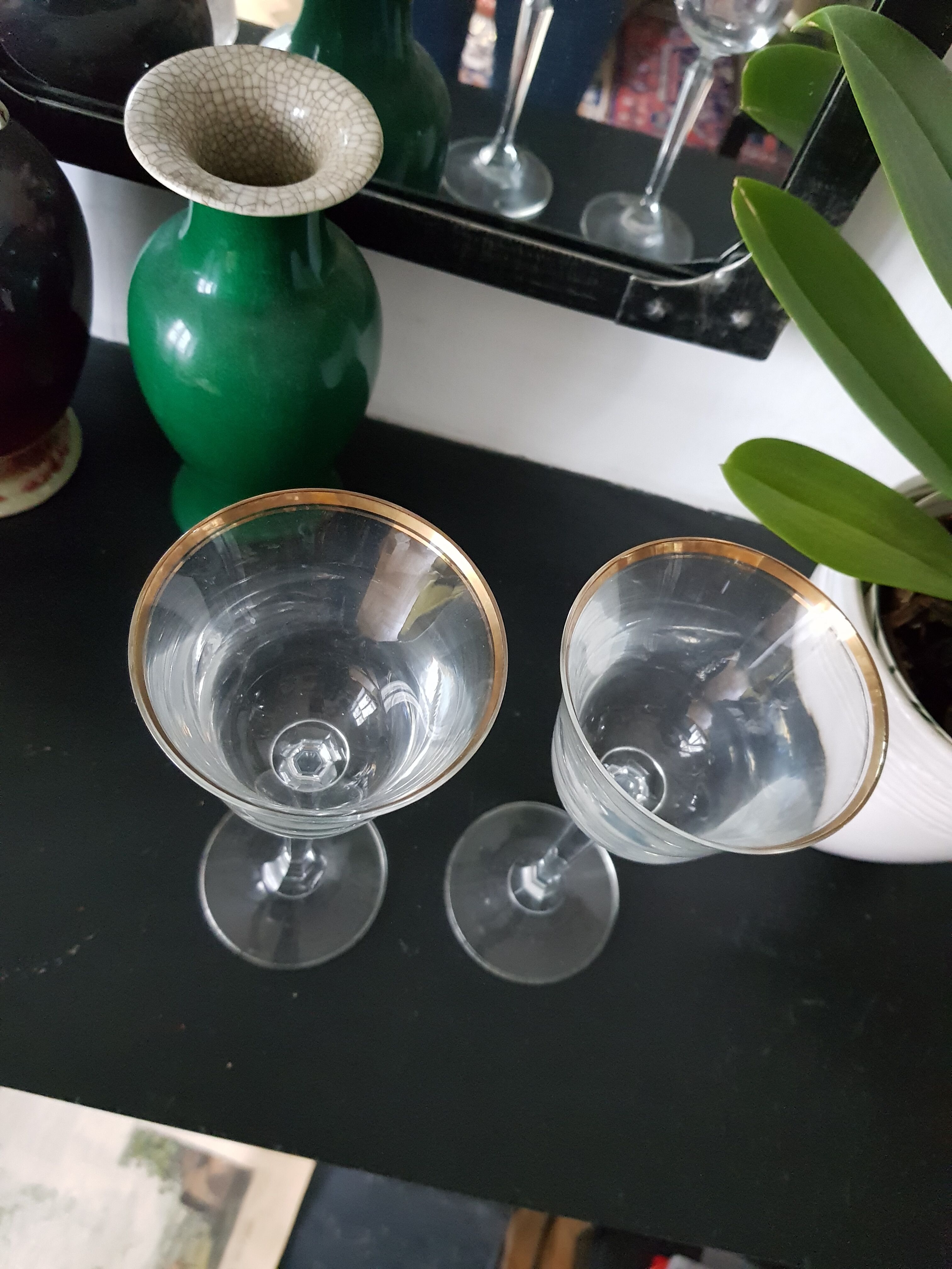 2 saint Louis crystal glasses