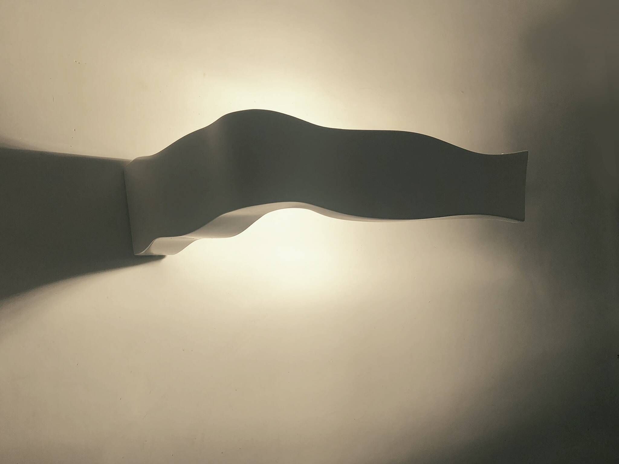 Pair of Italian wall lights Fontana Arte Yves white 2008