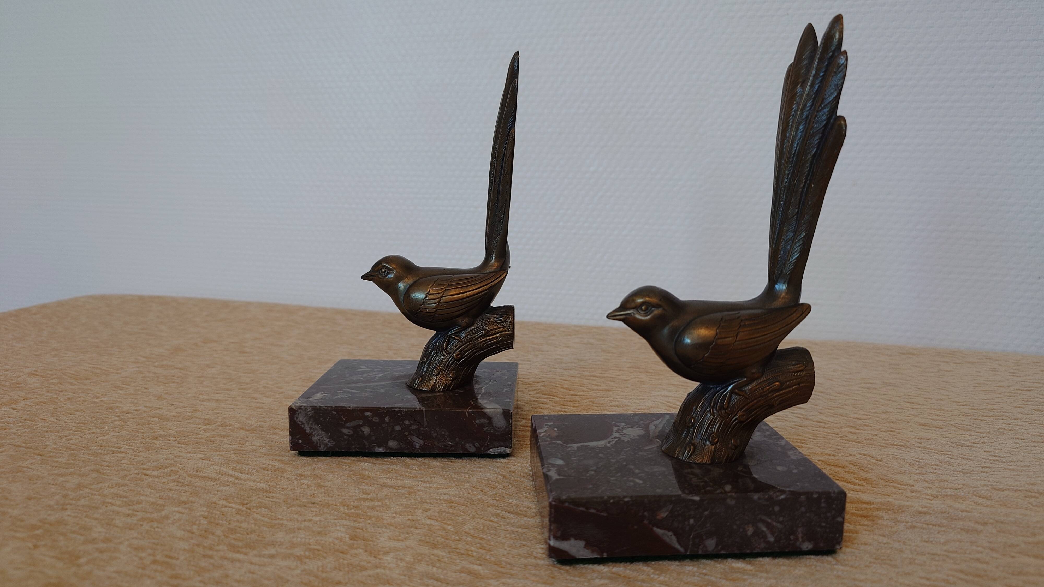 Art Deco bookends signed Jamar – birds in spelter on marble