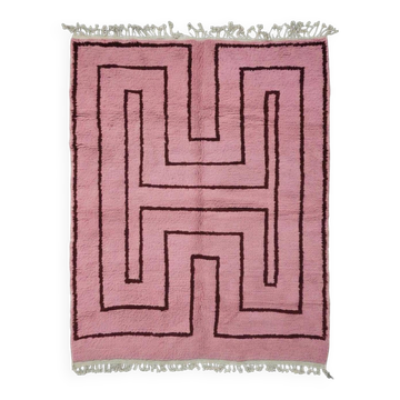 Contemporary Pink Rug - 297 x 246 cm