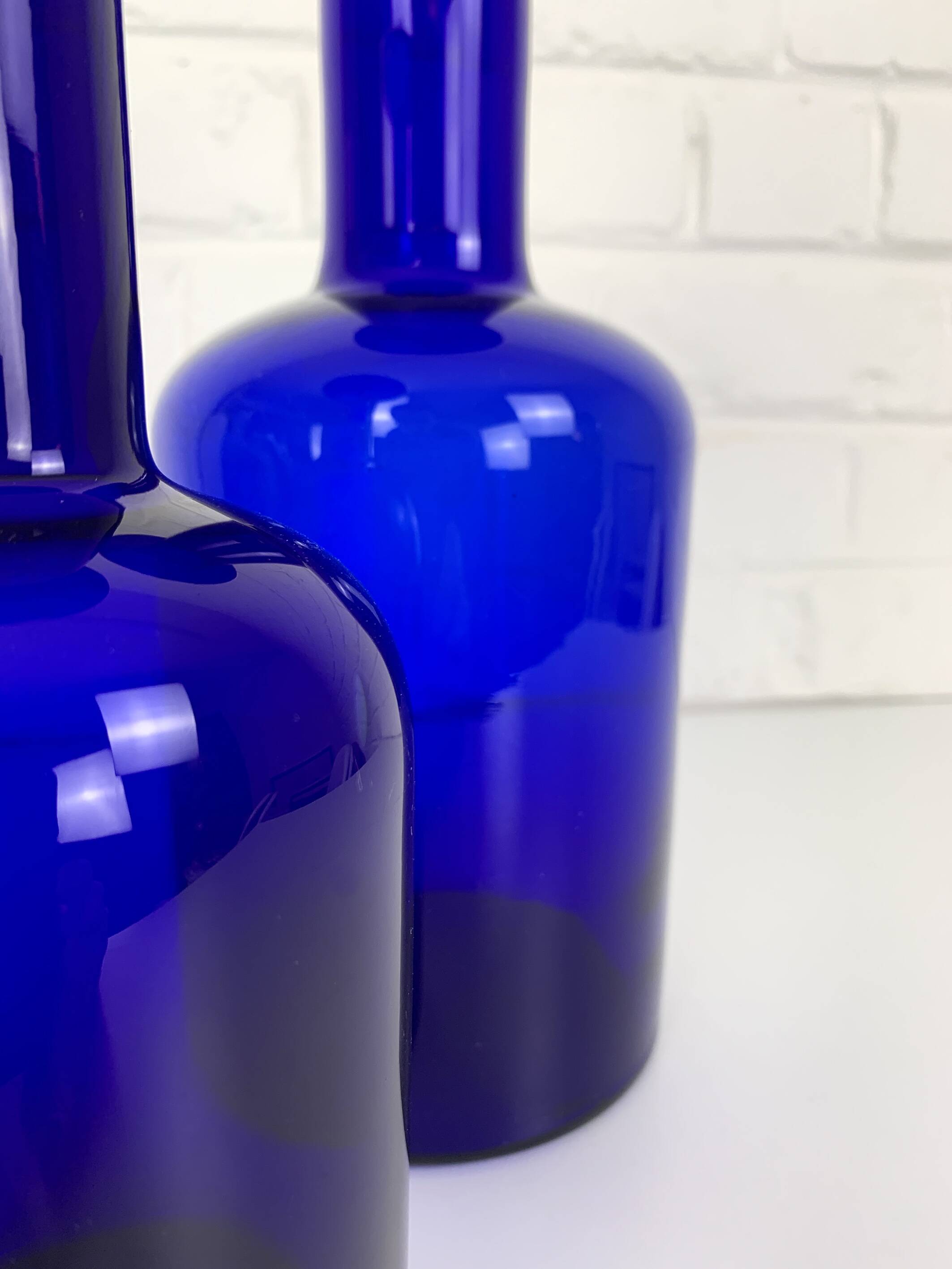 Pair of Danish Holmegaard Gulv vases design Otto Brauer in cobalt blue glass