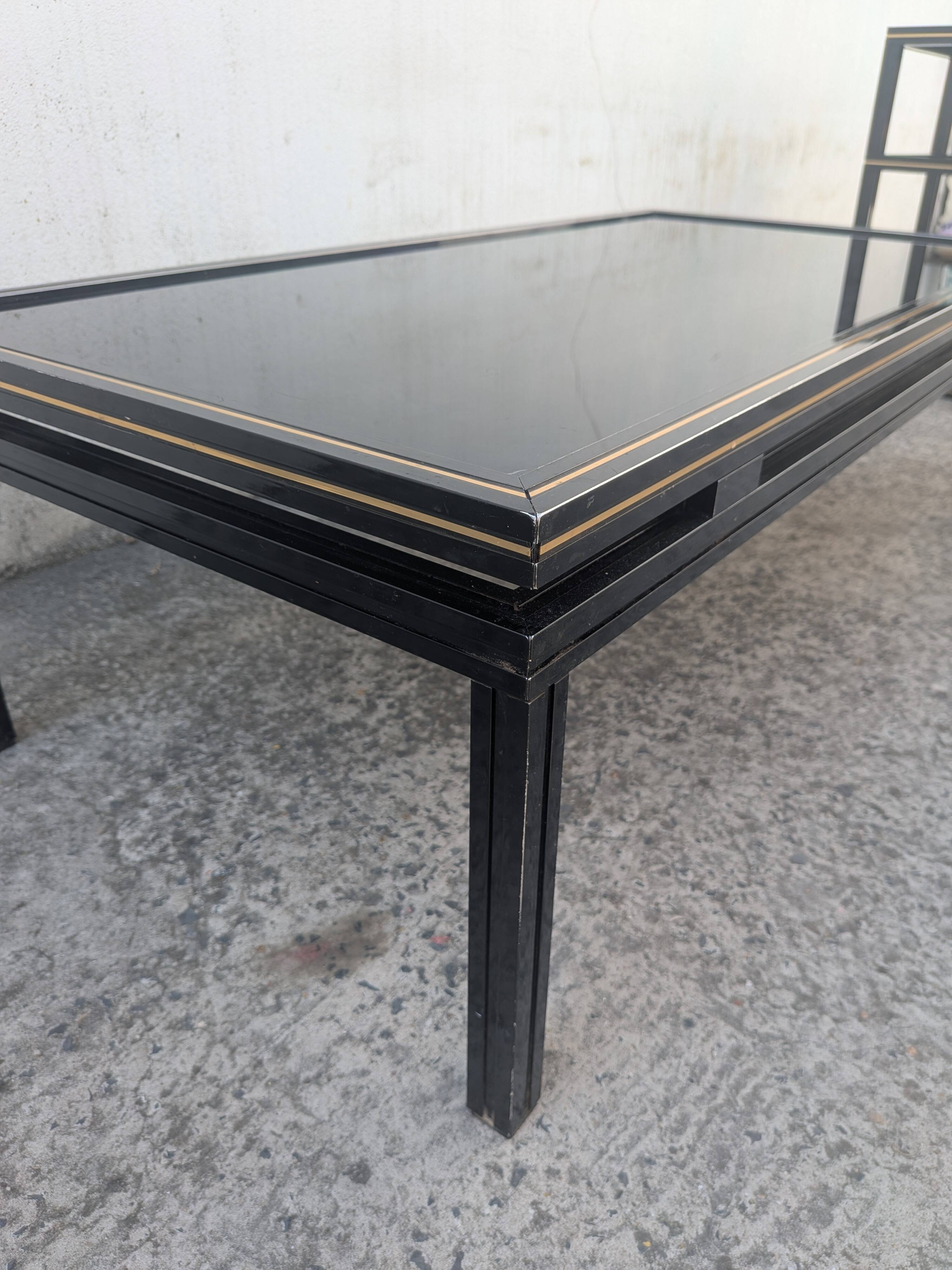 Table basse vintage attribuée à Pierre Vandel Paris, année 1970.