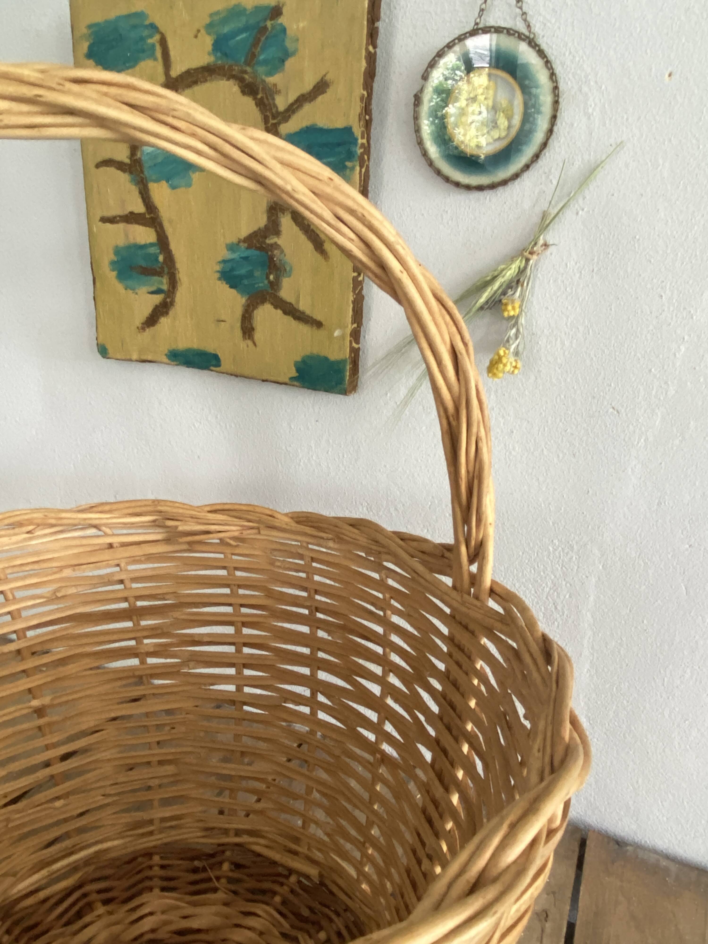 Round rattan basket 35 cm diameter