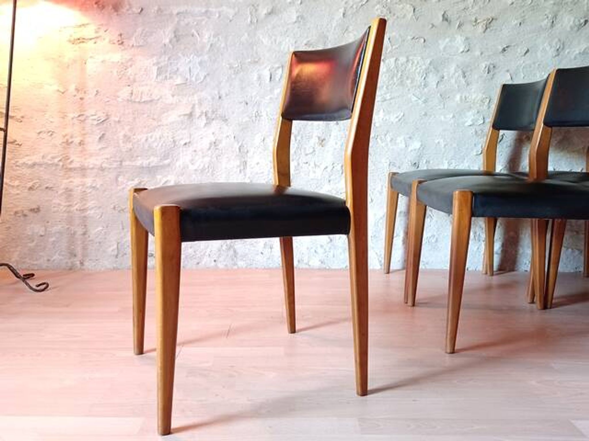 6 chaises scandinave teck et skaï vintage 1960