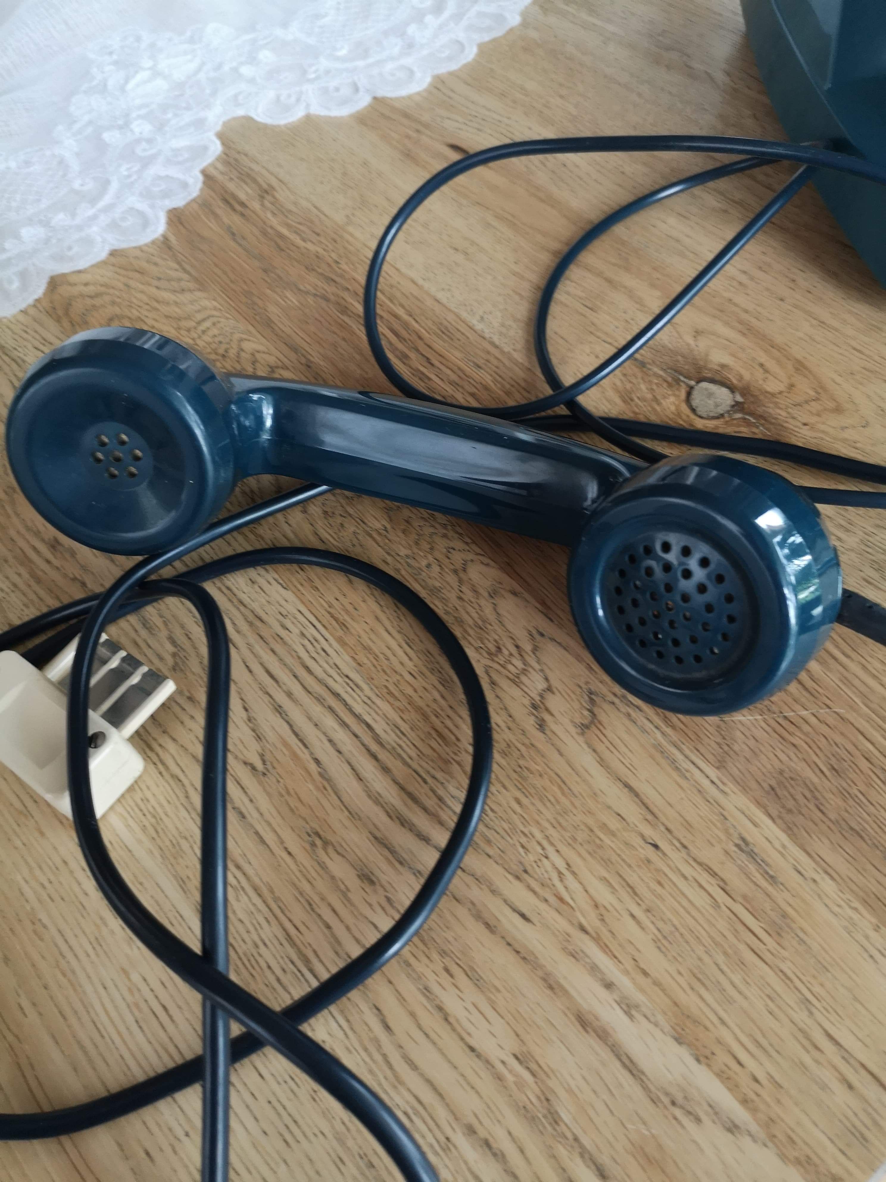 Phone year 70