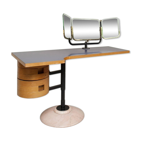 Coiffeuse italienne années 60
