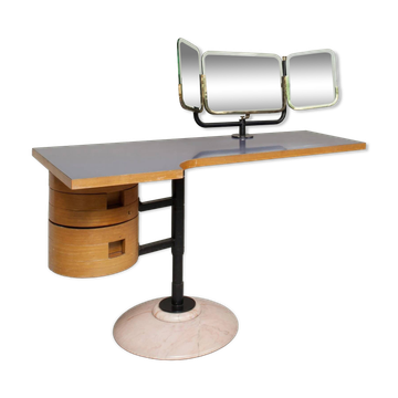 Coiffeuse italienne années 60