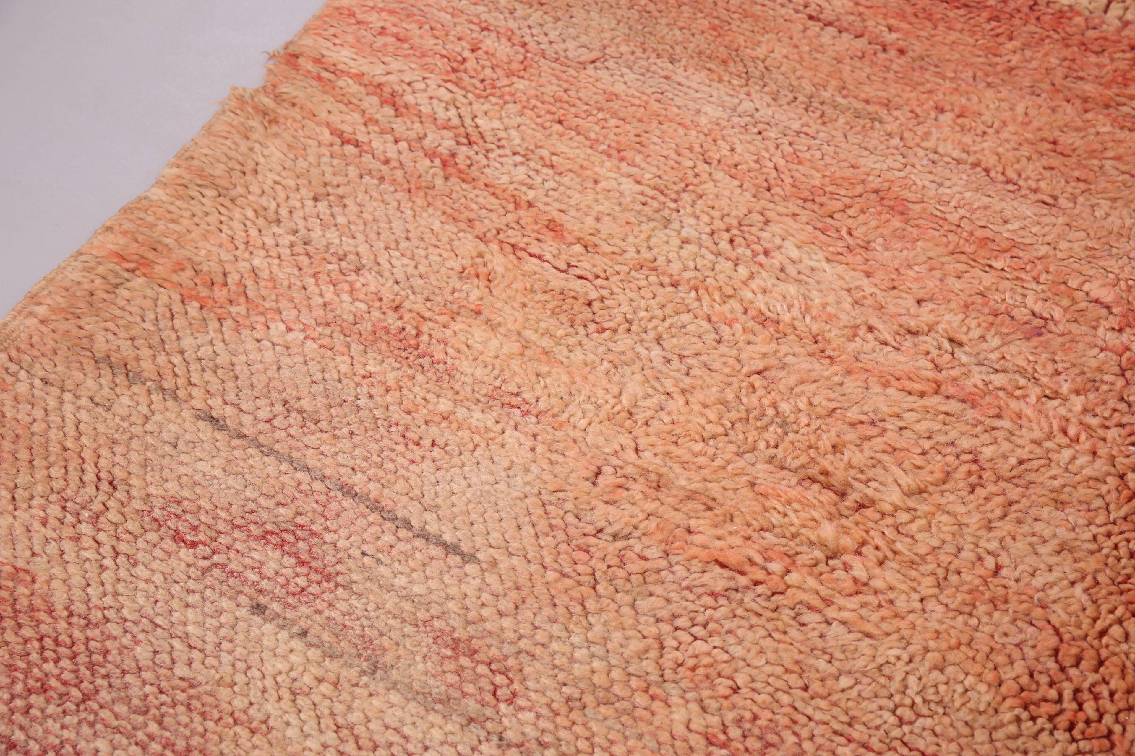 Peach Vintage Boujaad Rug 178 x 284 cm - Moroccan rug - Handmade Berber Rug