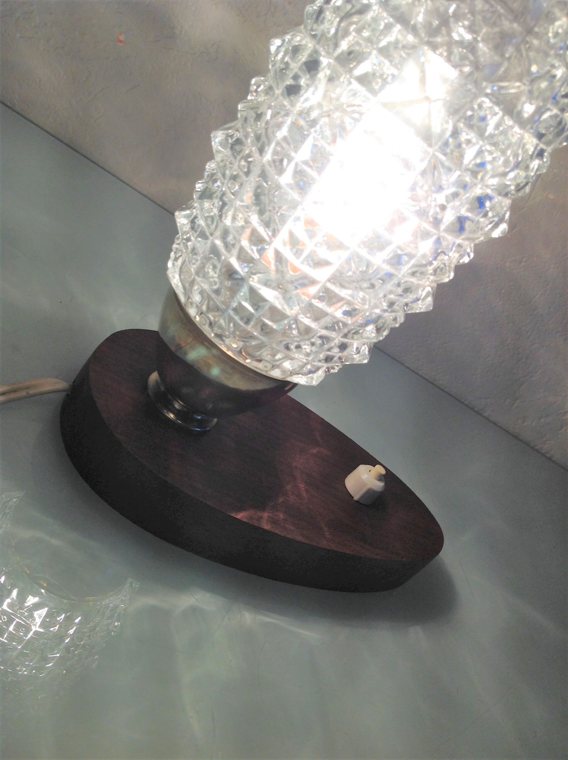 Structured tulip glass bedside lamp / vintage 60s-70s