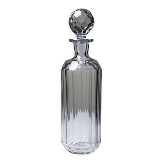Cut crystal whisky carafe with flat cut sides, antique from 1920-1930, Baccarat style.