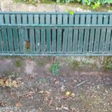Folding garden bench