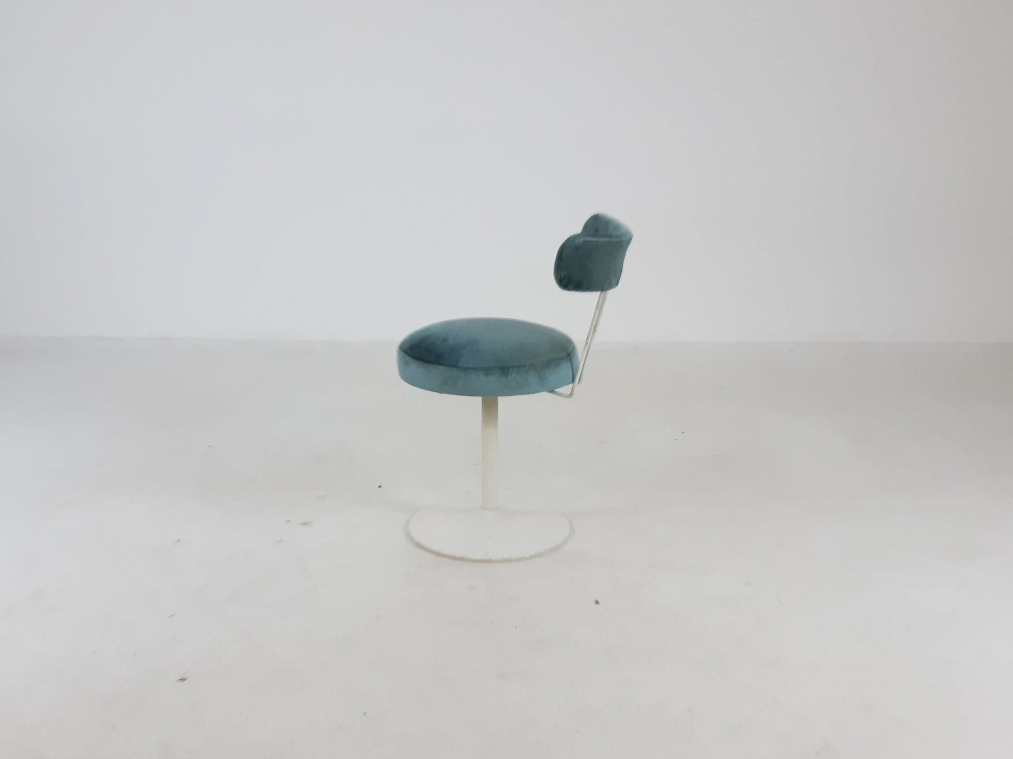 Tabouret métal et velours