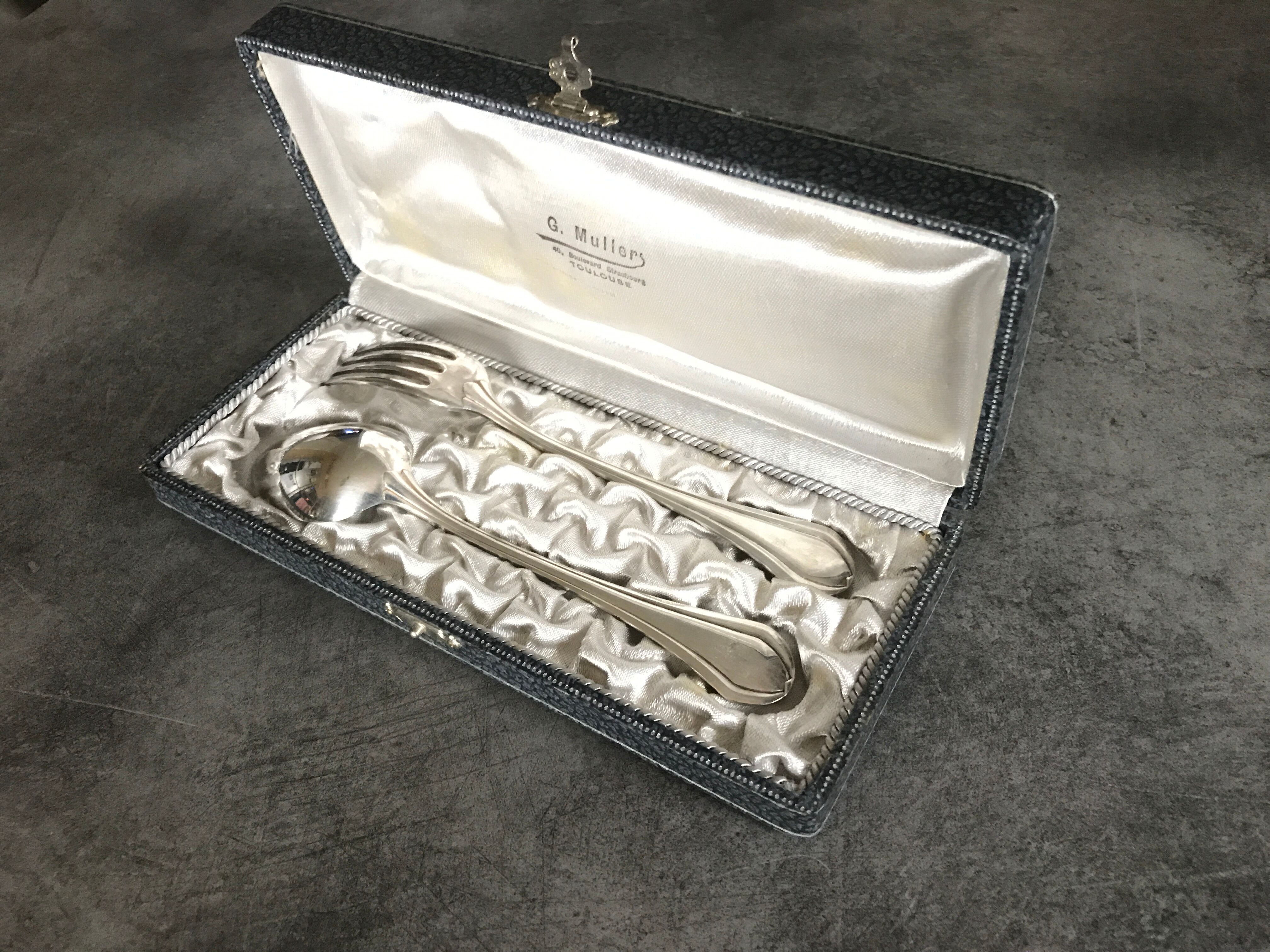 Case with cutlery christofle fork and spoon in silver metal