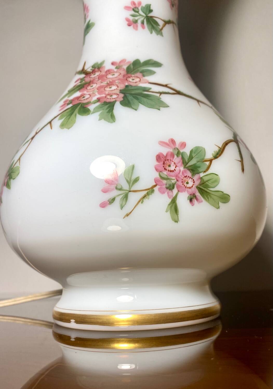 Baccarat Lampe Opaline peint main