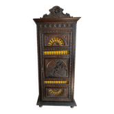 Old Breton bonnetière