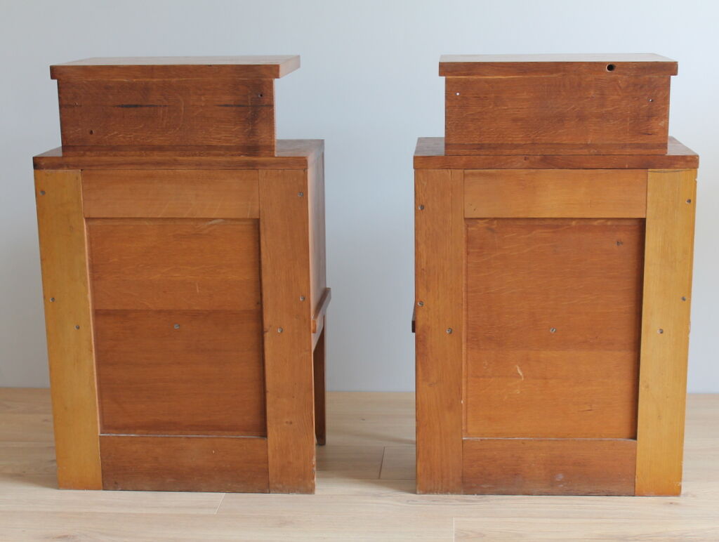 Pair of bedsides 60
