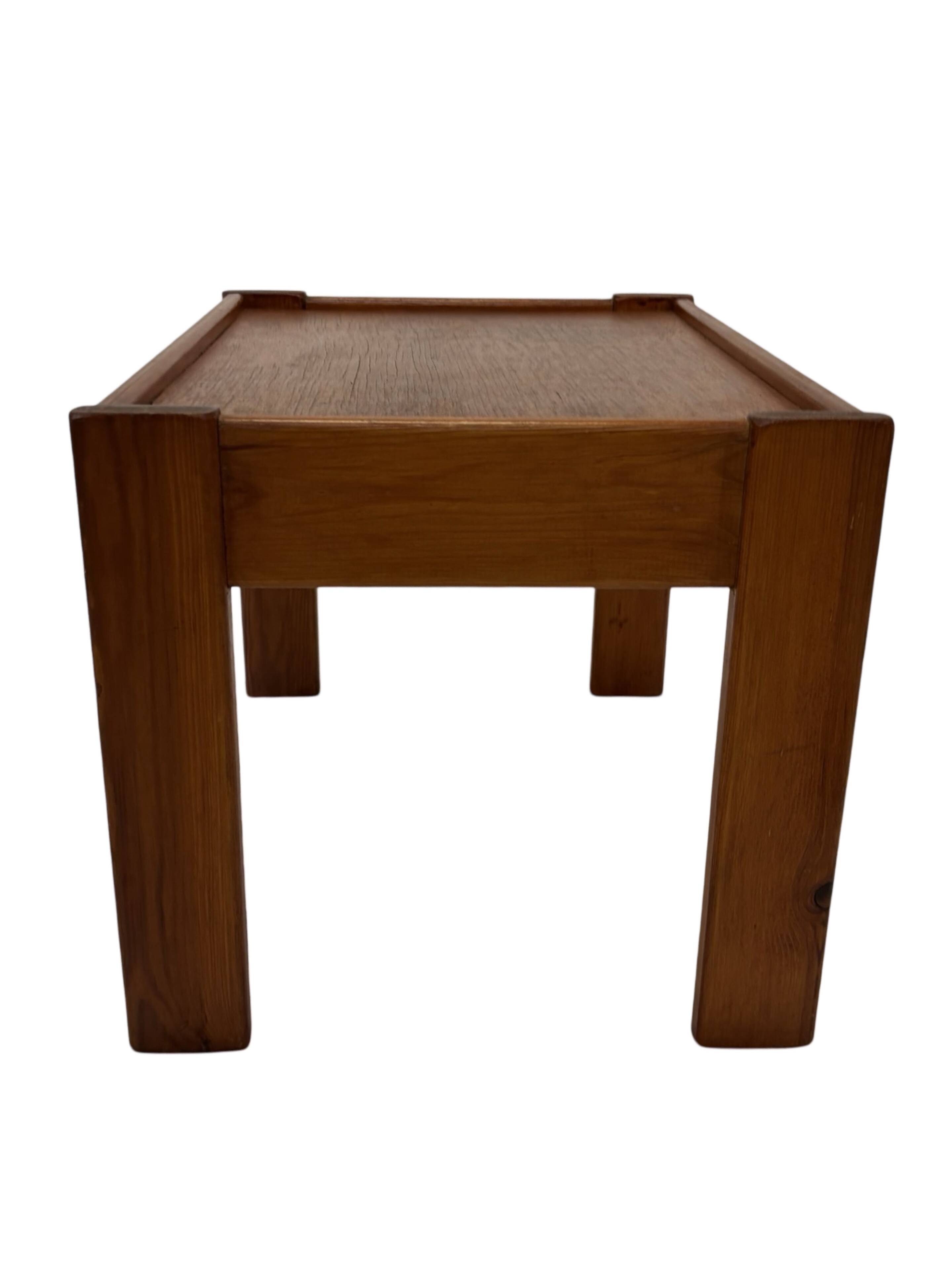 Vintage set of 3 side tables nesting pine wood 60s