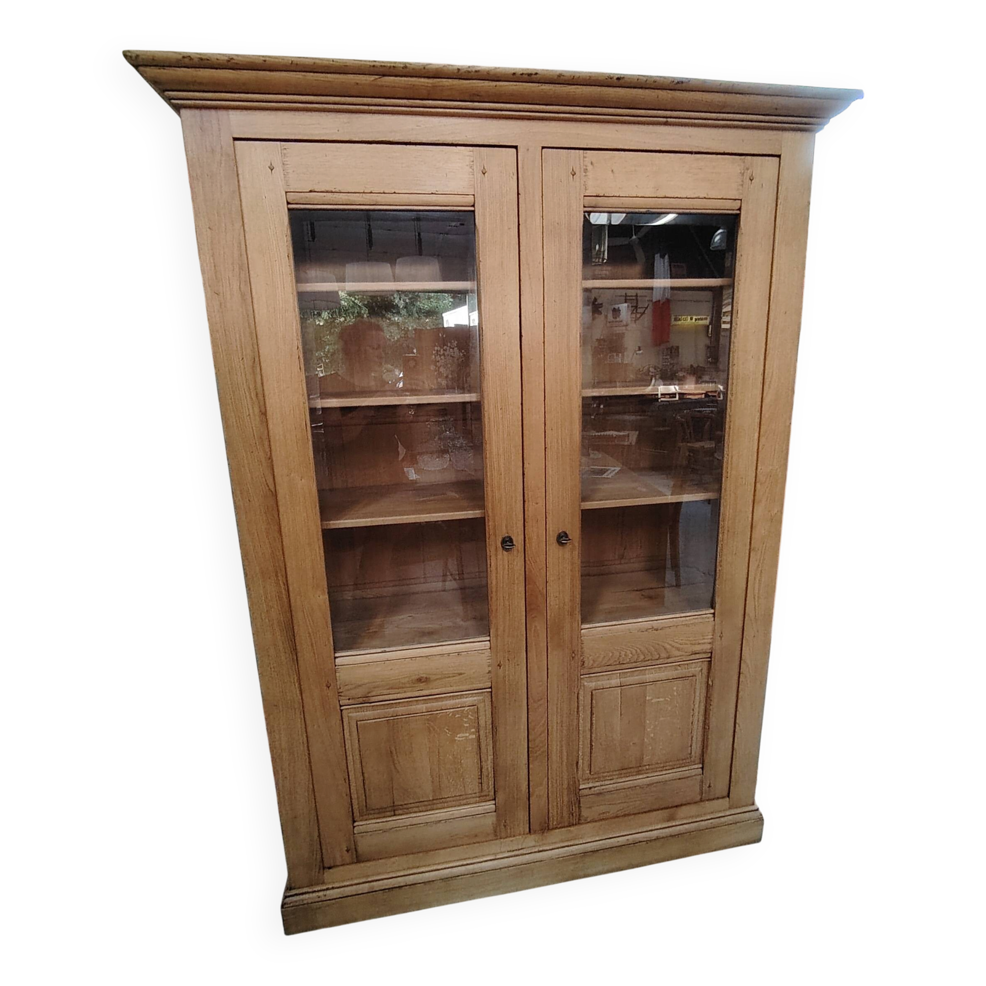Grande vitrine ancienne en bois massif blond façon meuble d'apothicaire