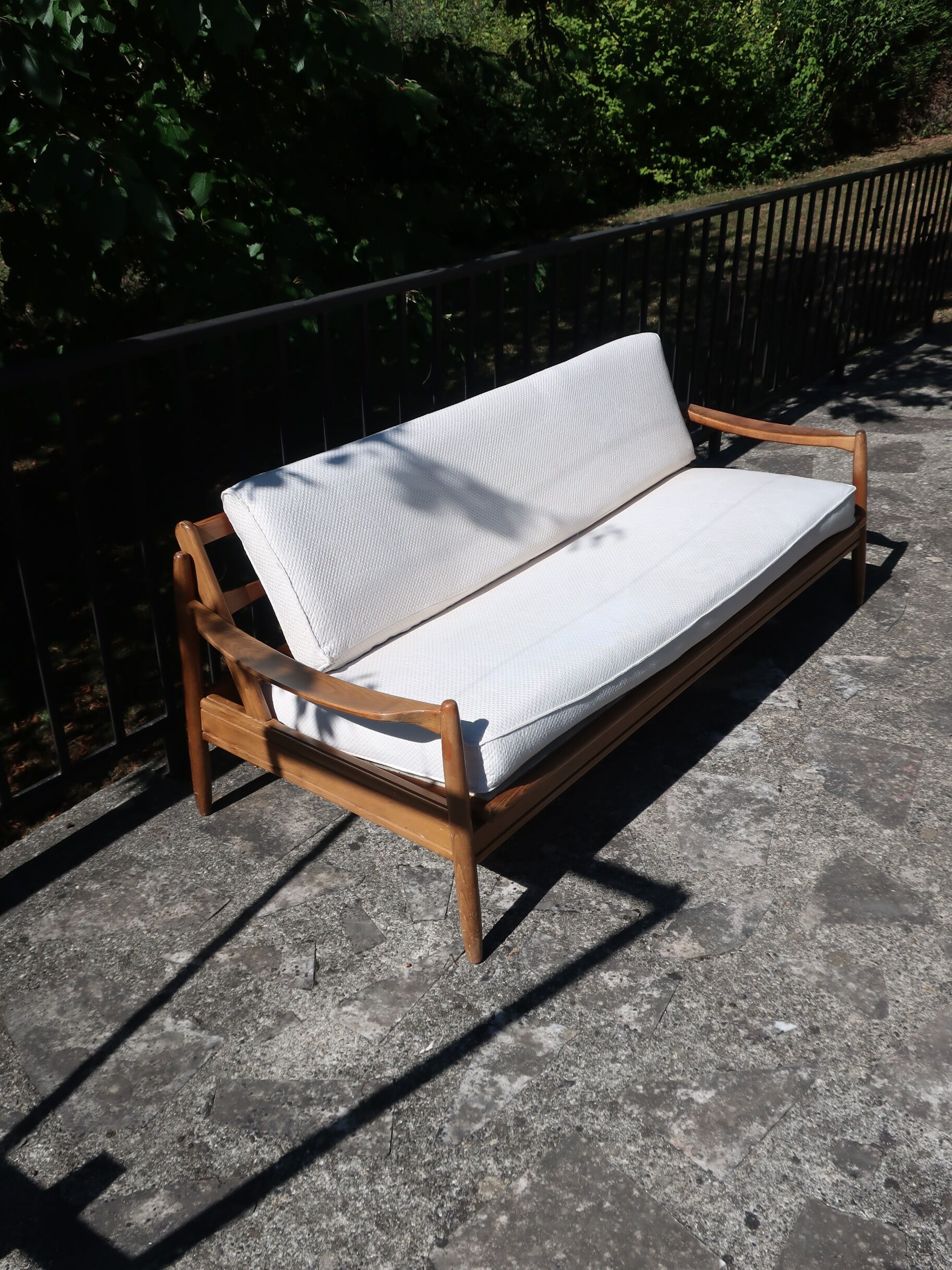Scandinavian three-seater sofa 60