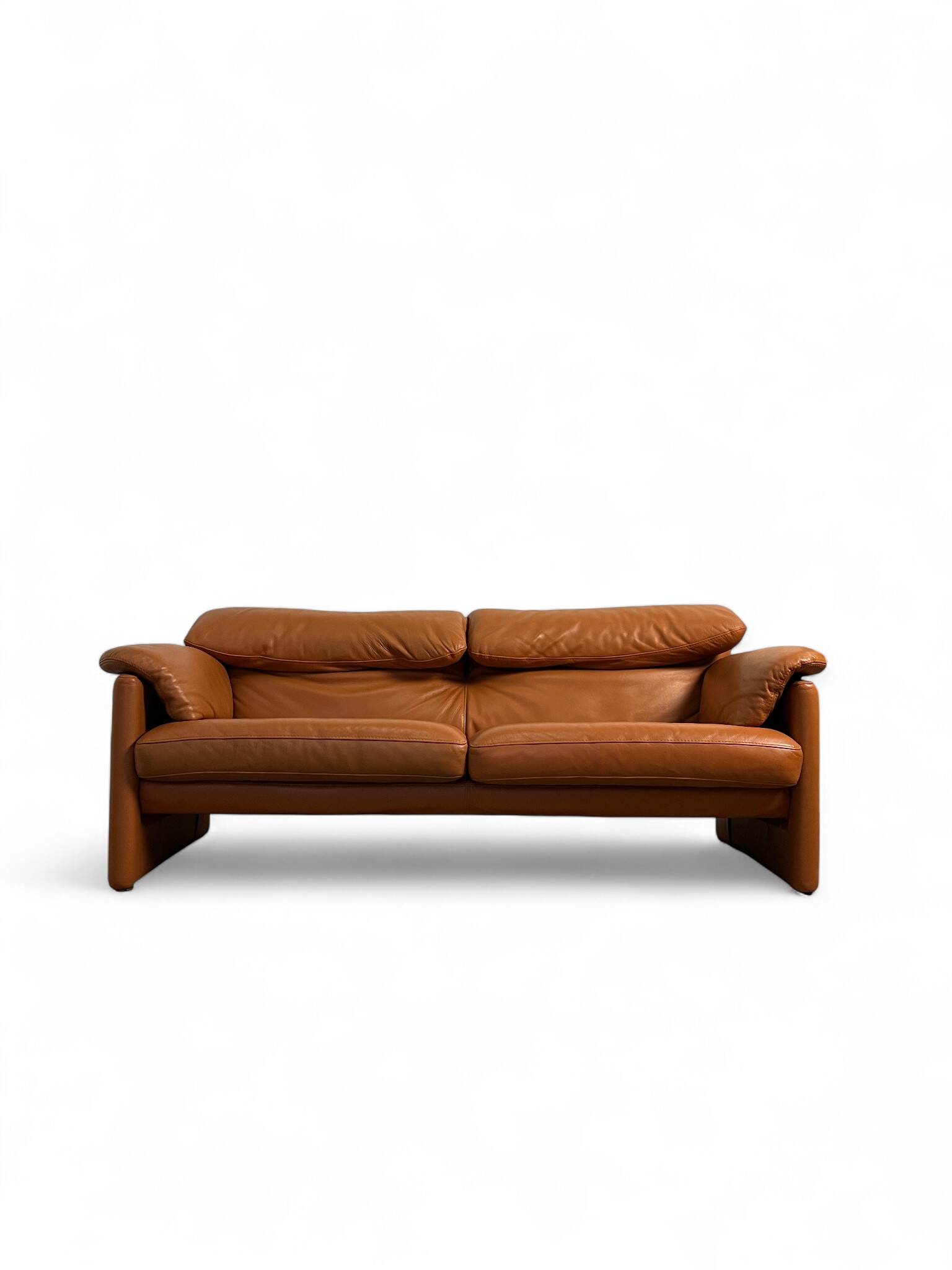 Maralunga Cassina style sofa in tan leather