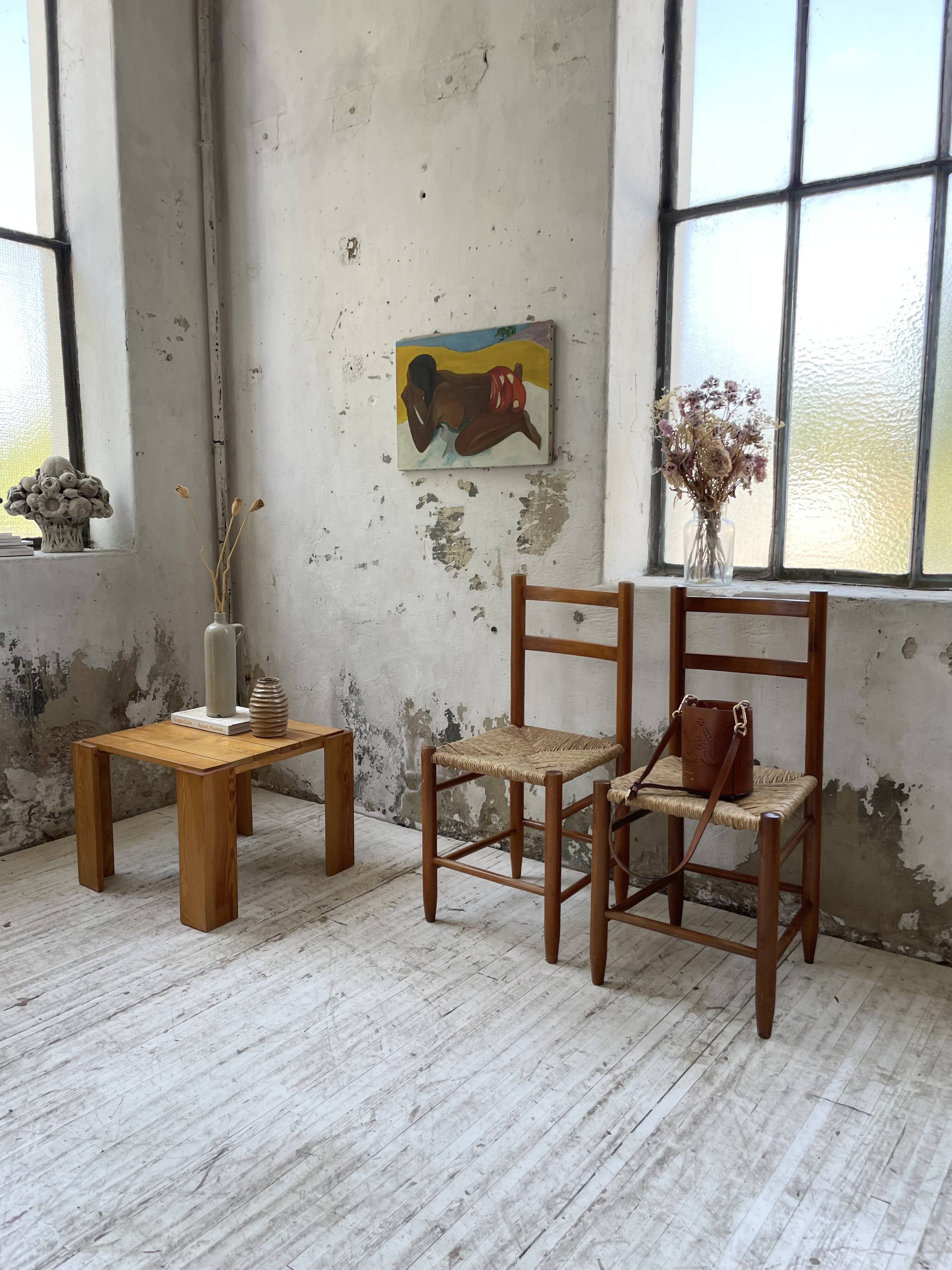 Square pine coffee table from the 70s revival