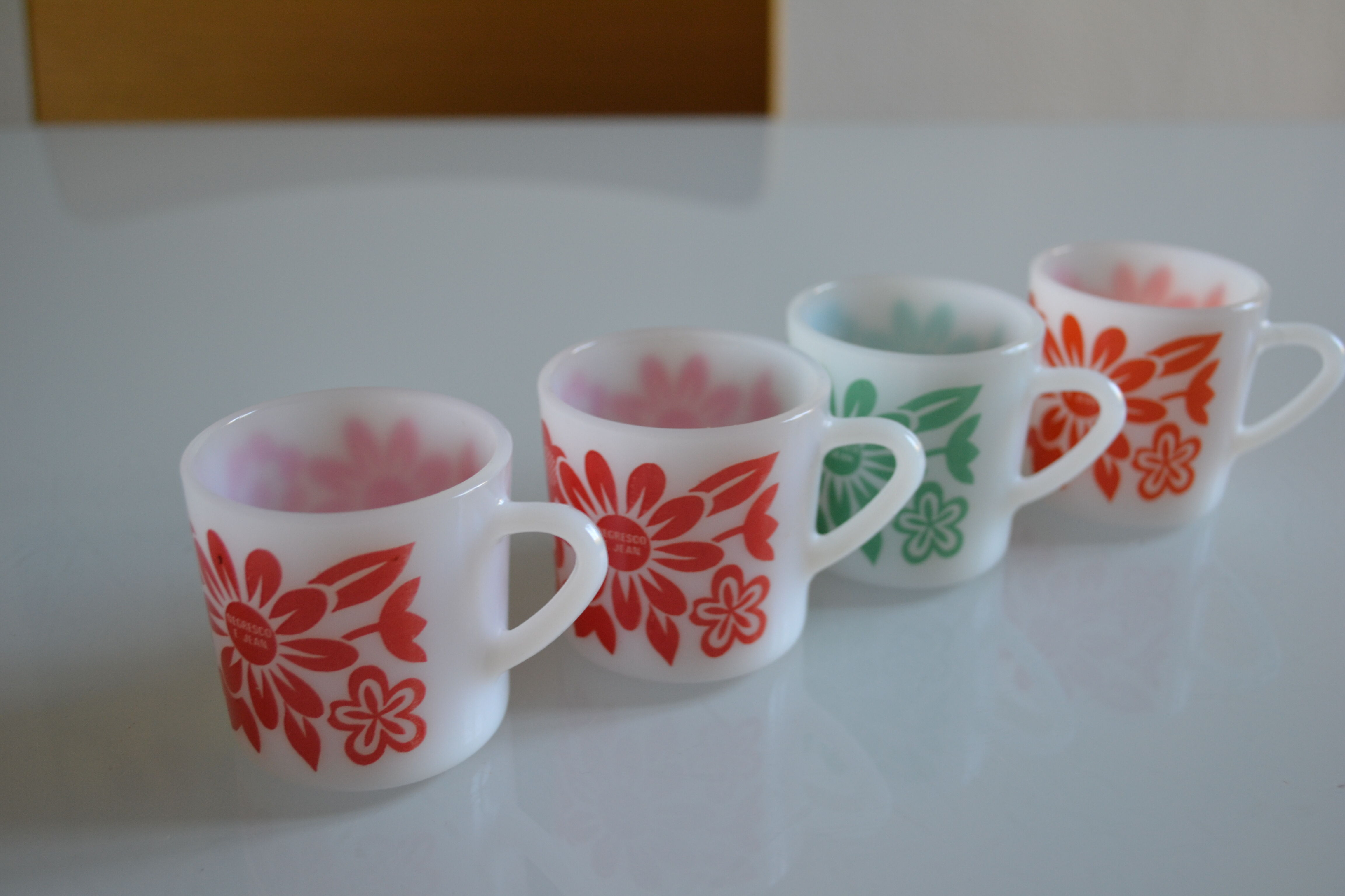 Lot de 4 tasses Arcopal lotus vintage année 70 - Arts de la table