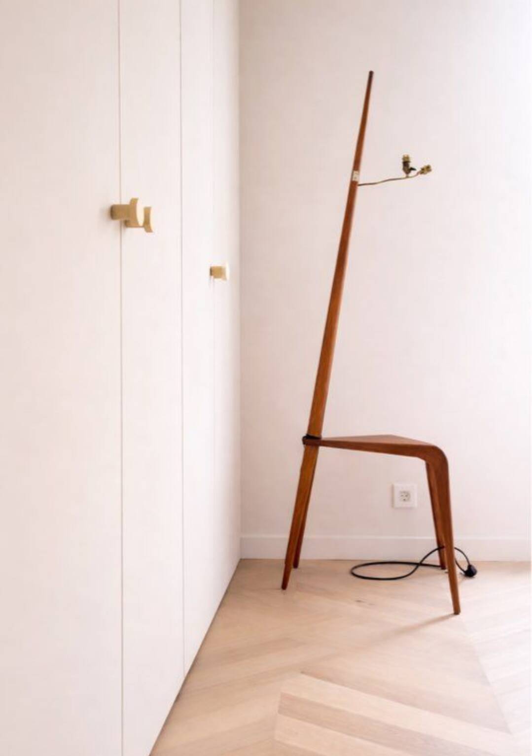 Rispal tripod floor lamp