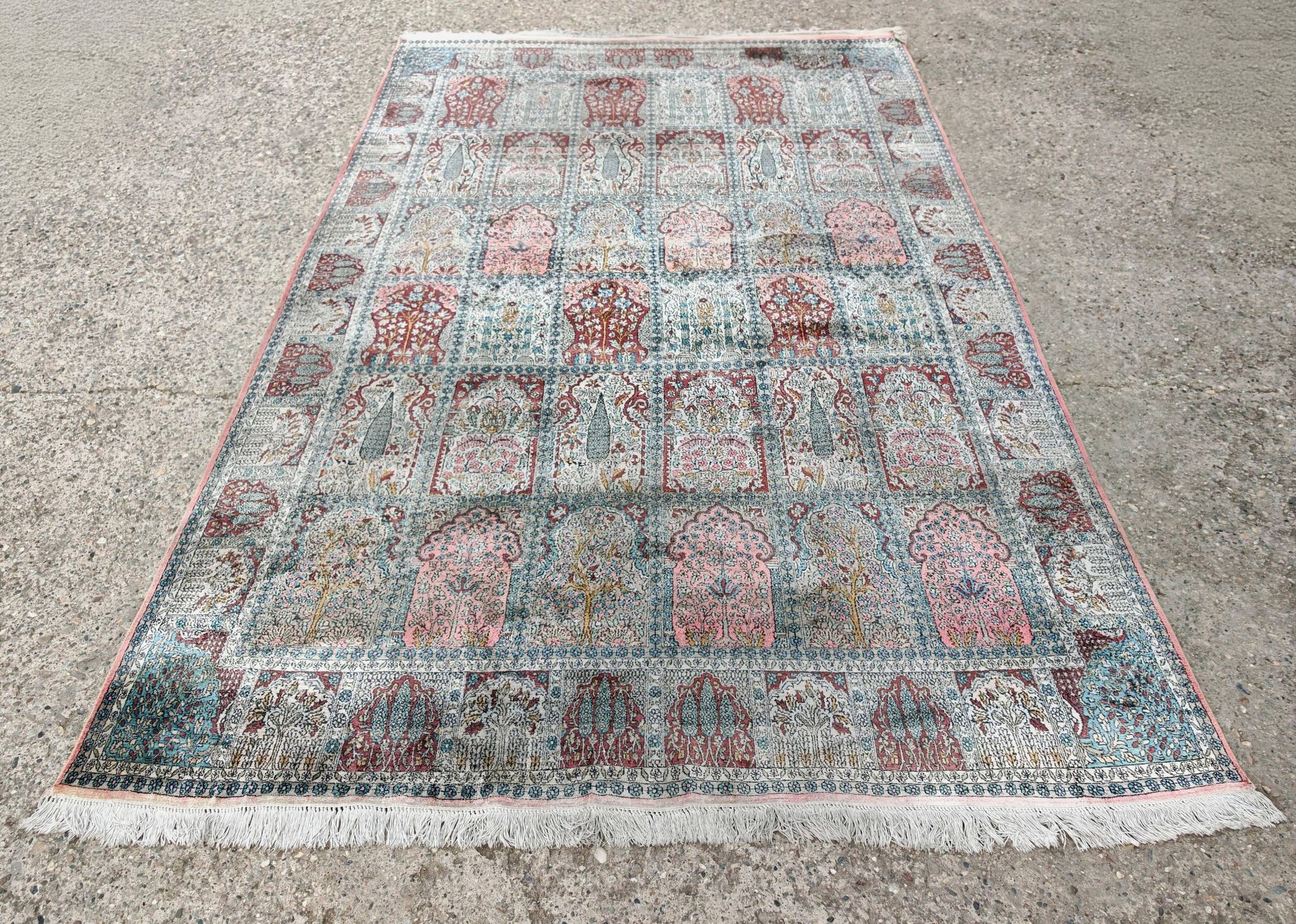 XXL vintage carpet in Kashmir silk Garden of Paradise