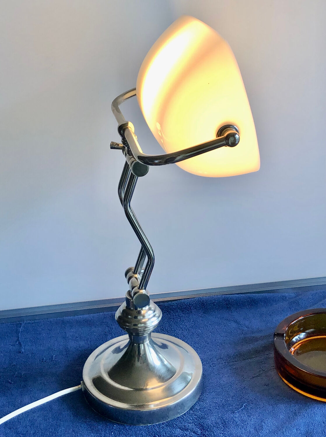 Banker lamp pharmacy avocado