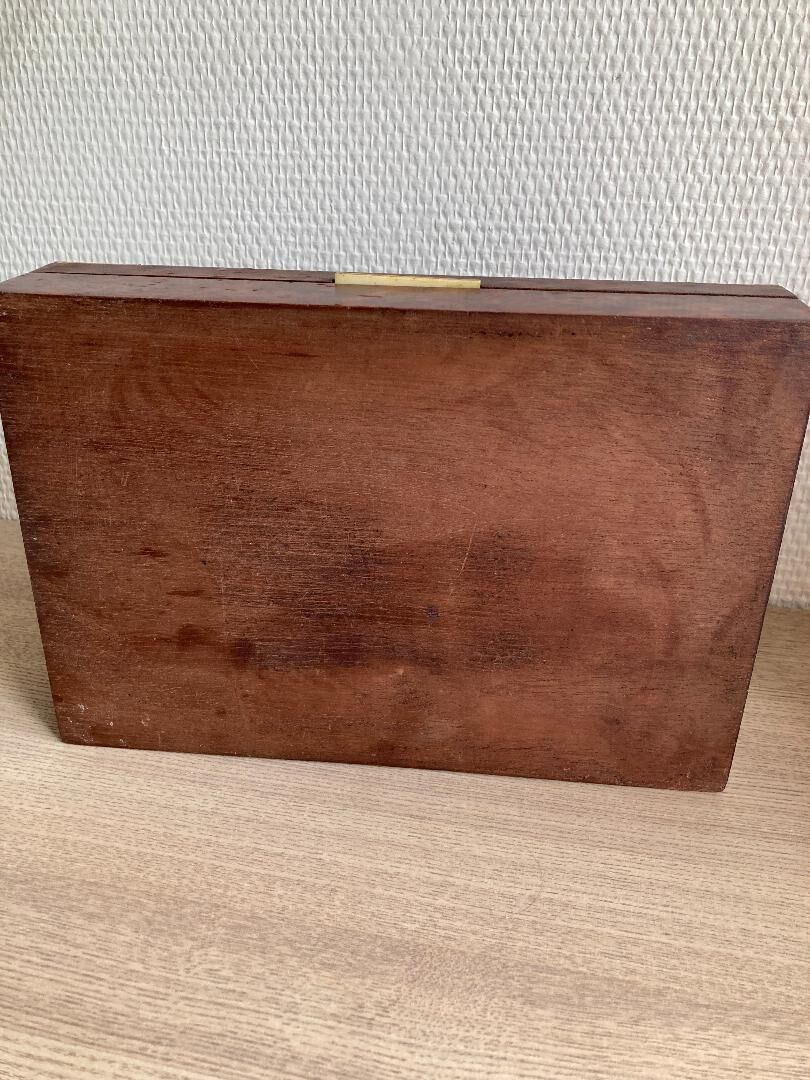 Wooden box