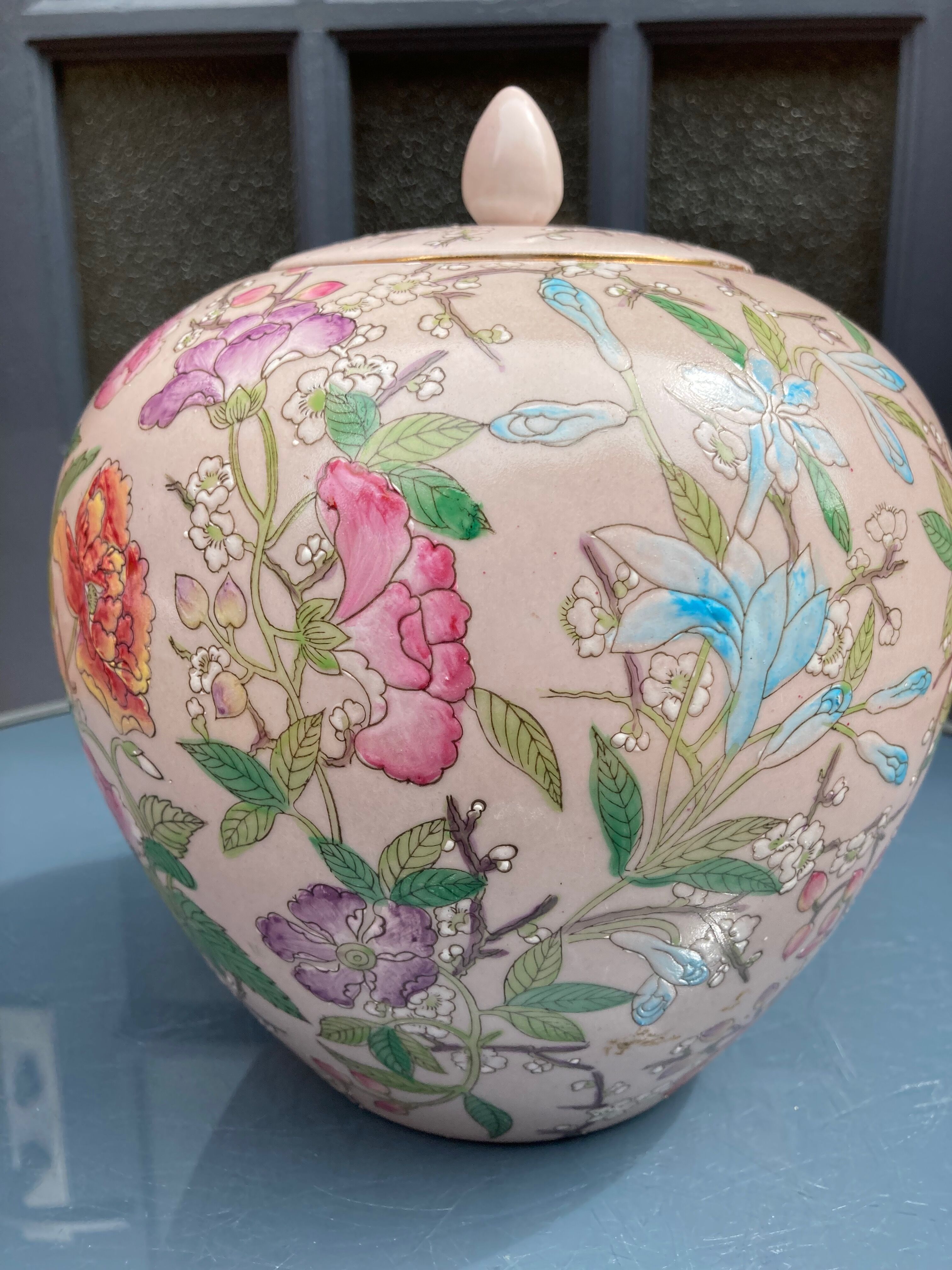 Pot couvert asiatique en émaux cloisonné